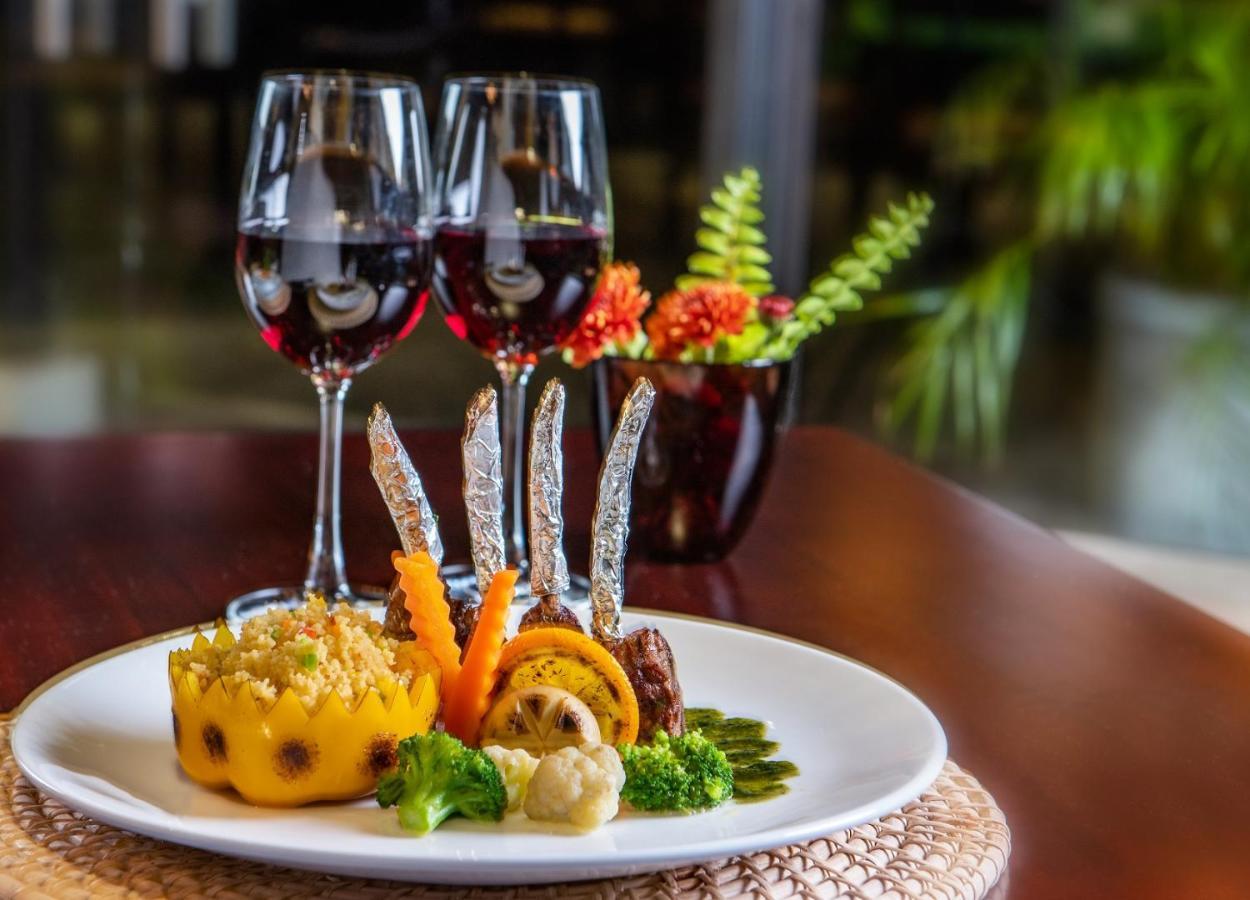 폭스 칸디 바이 폭스 리조트 캔디 외부 사진 Wine and tapas